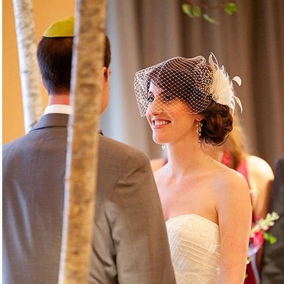 Meet your Posher, Shira - Picture 1 of 1